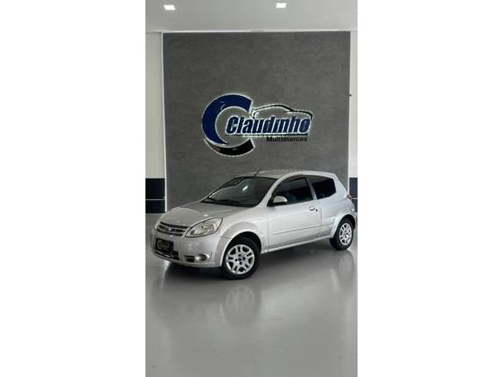 FORD KA 1.0 MPI 8V FLEX 2P MANUAL FORD KA 1.0 MPI 8V FLEX 2P MANUAL